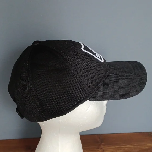 Adidas  hat - Picture 2 of 9